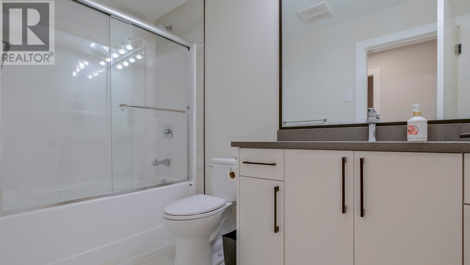 937 Royal Troon Lane Property Photo 32