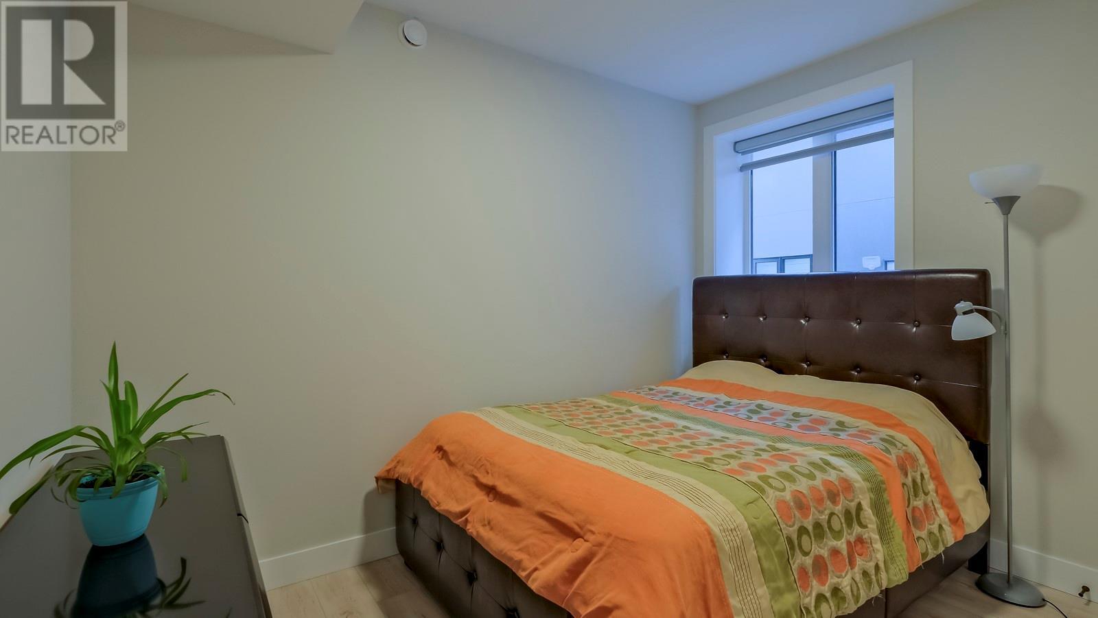 937 Royal Troon Lane Property Photo 33