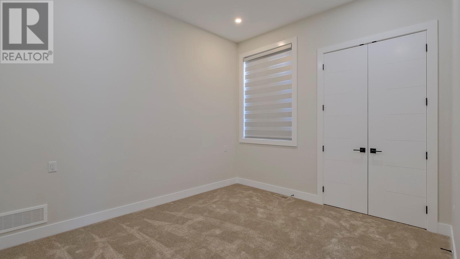 937 Royal Troon Lane Property Photo 38