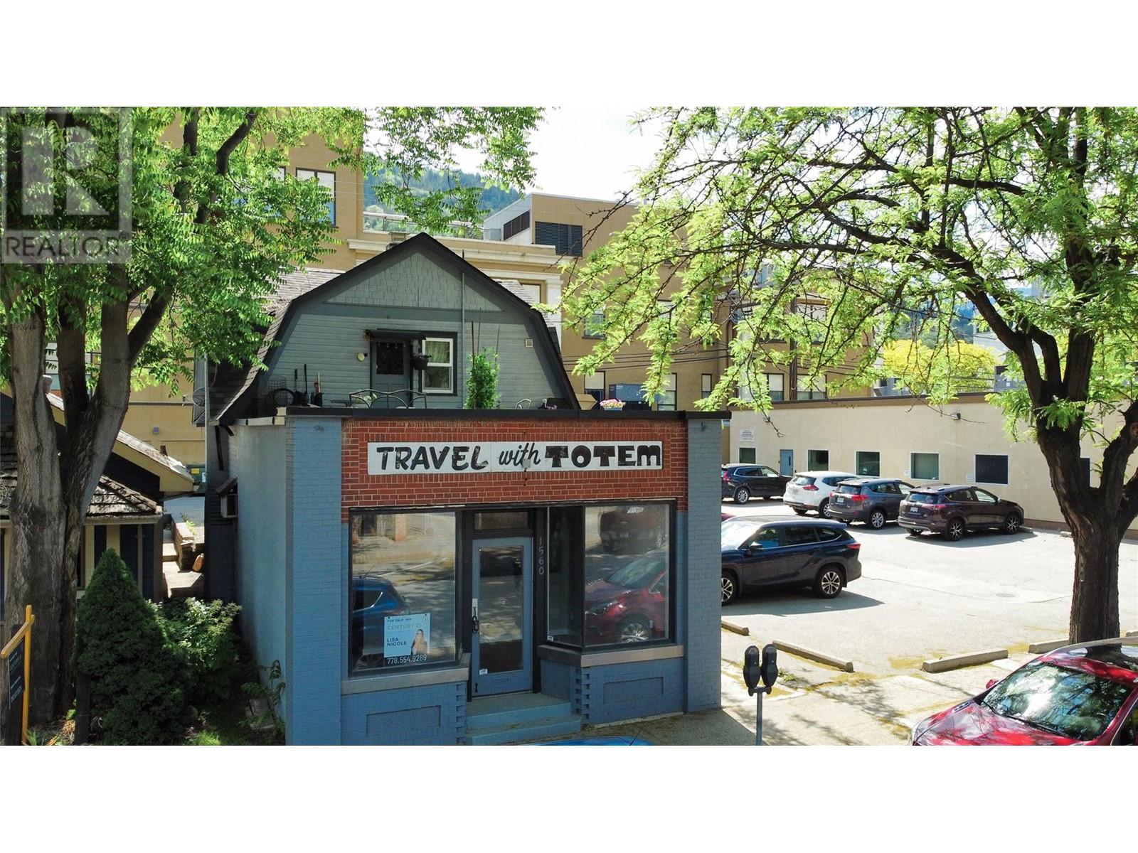 1560 Bay Avenue Property Photo 2