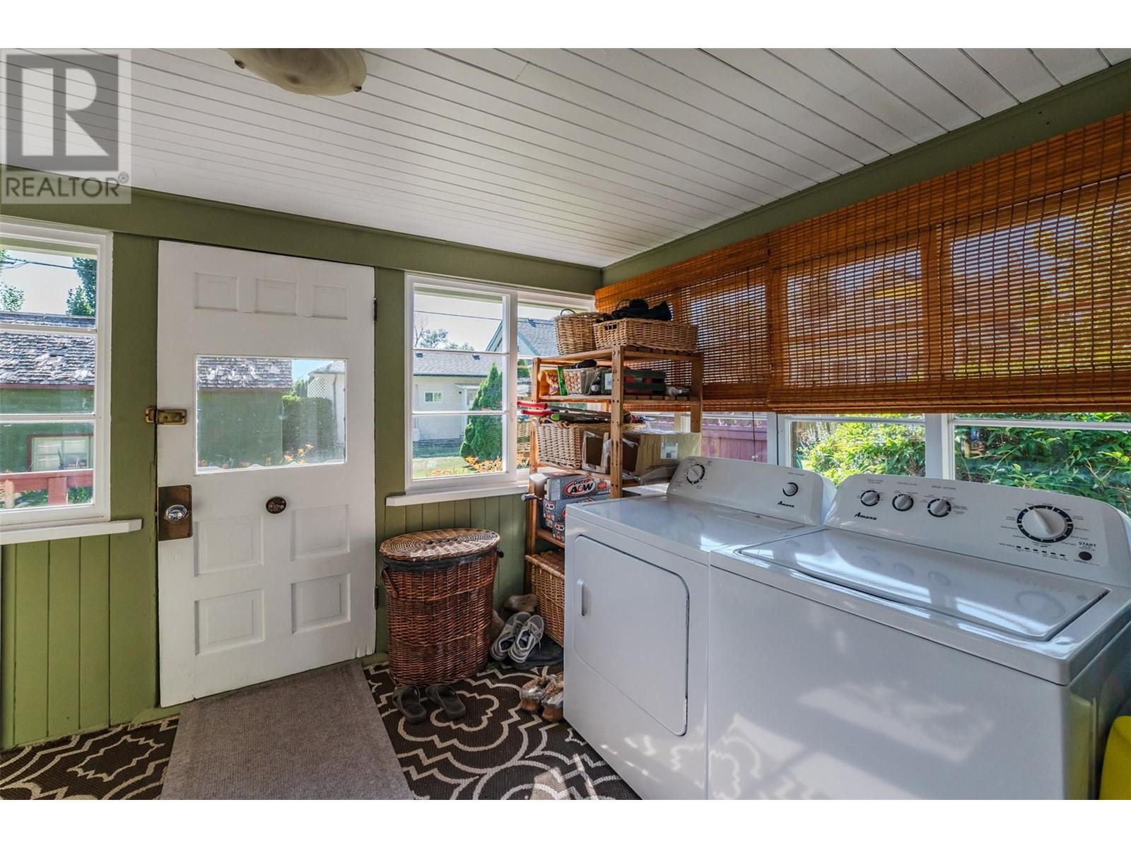 12609 Lakeshore Drive S Property Photo 18