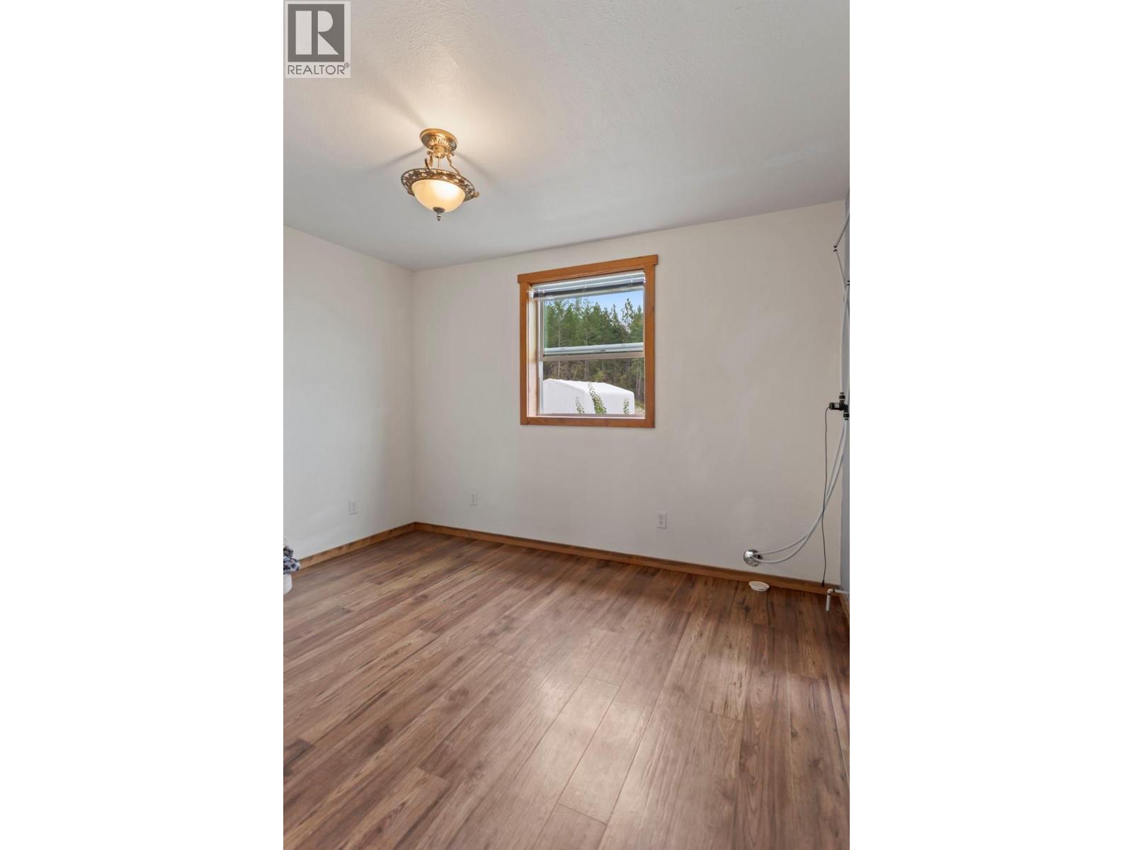 495 Snider Road Property Photo 15