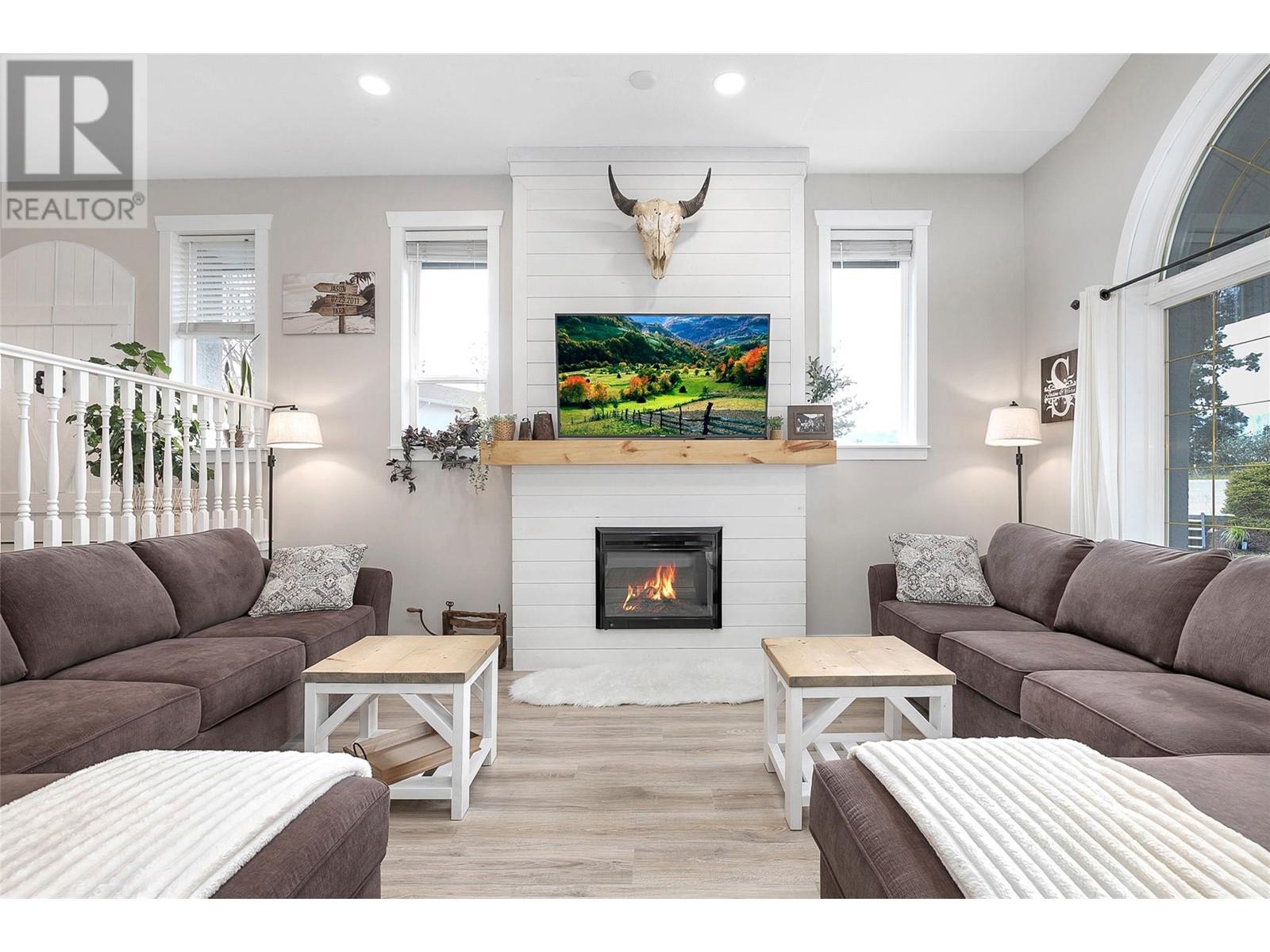 1859 Klondike Court Property Photo 2