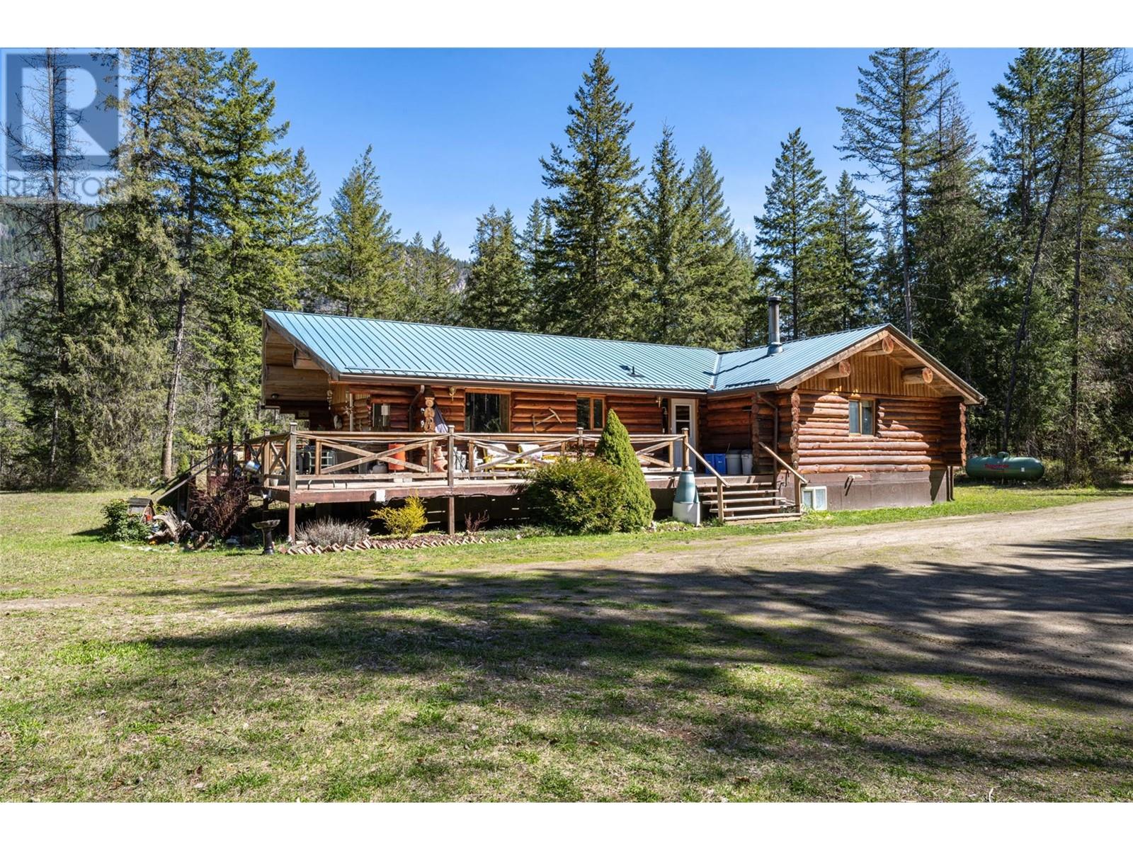 1474 6 Highway Property Photo