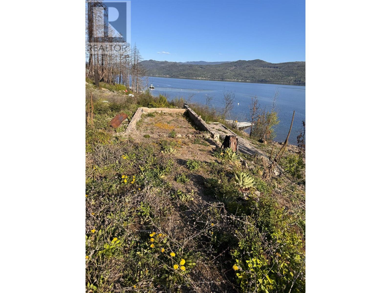 5022 Squilax-anglemont Road Property Photo 5