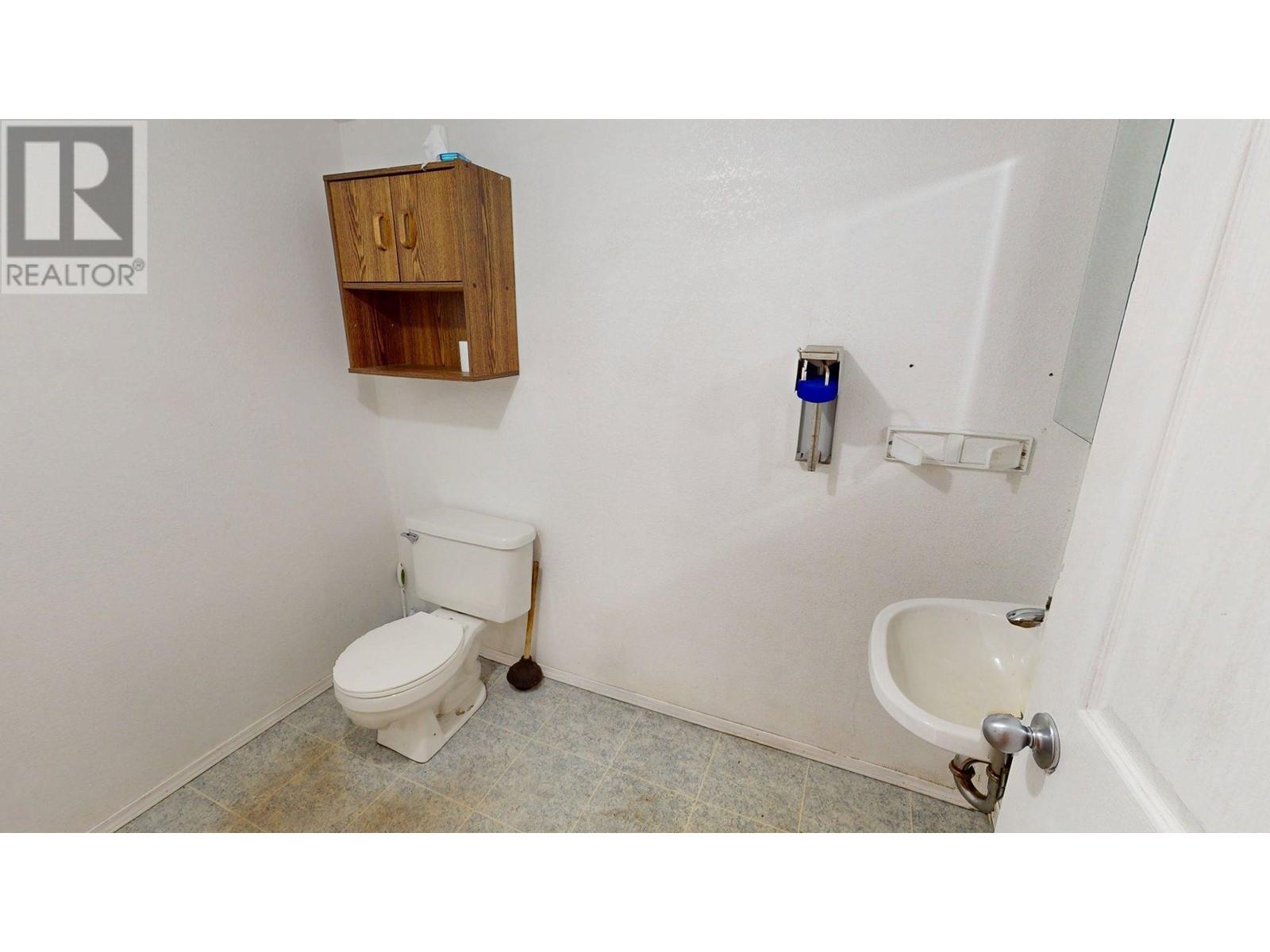 7 Inkaneep Road Property Photo 17