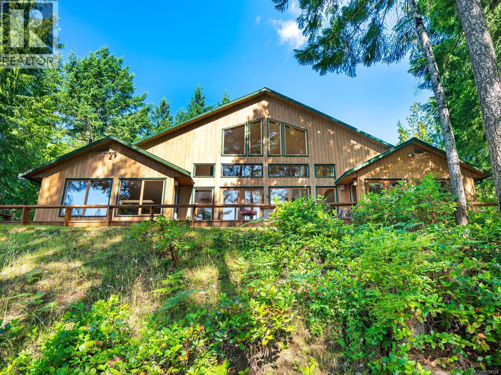 1055 Spider Lake Rd Property Photo 4