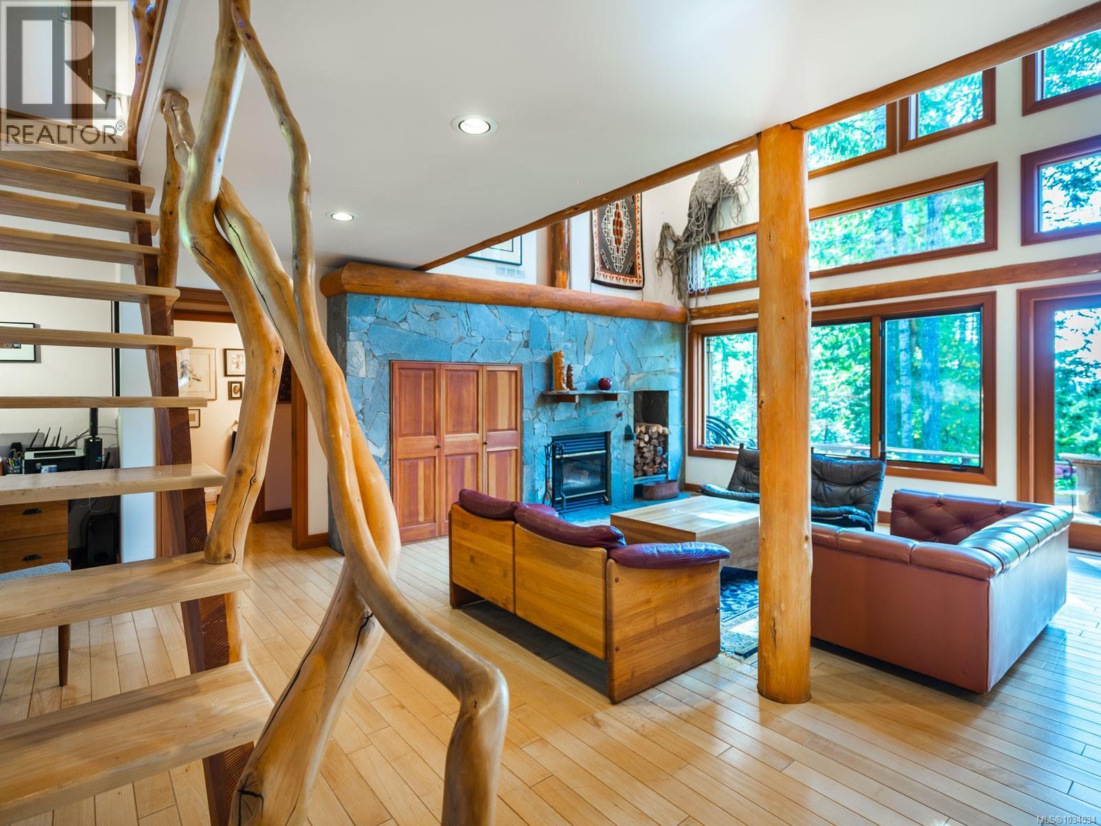 1055 Spider Lake Rd Property Photo 15