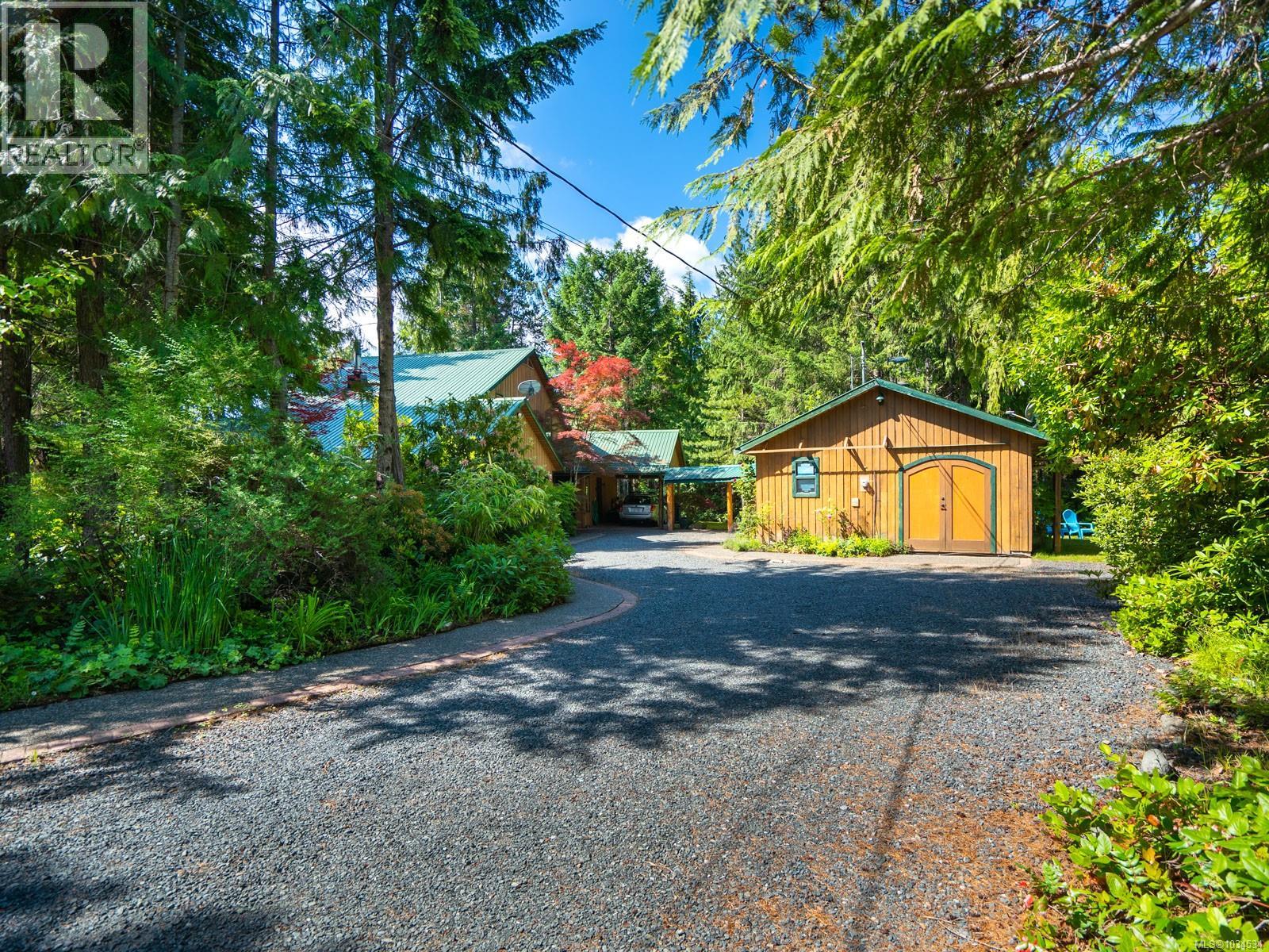 1055 Spider Lake Rd Property Photo 39