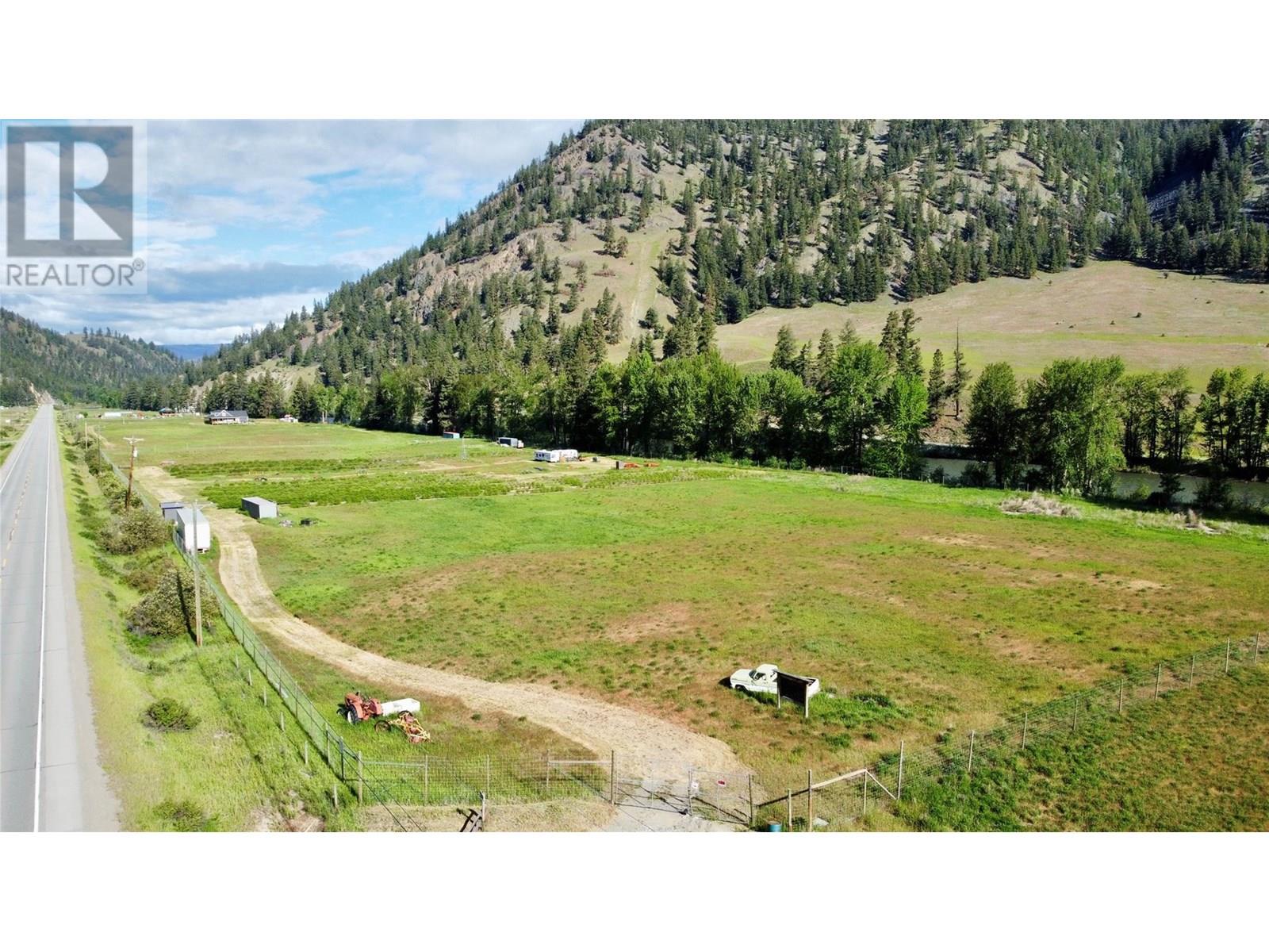 786 Highway 3 Property Photo 1