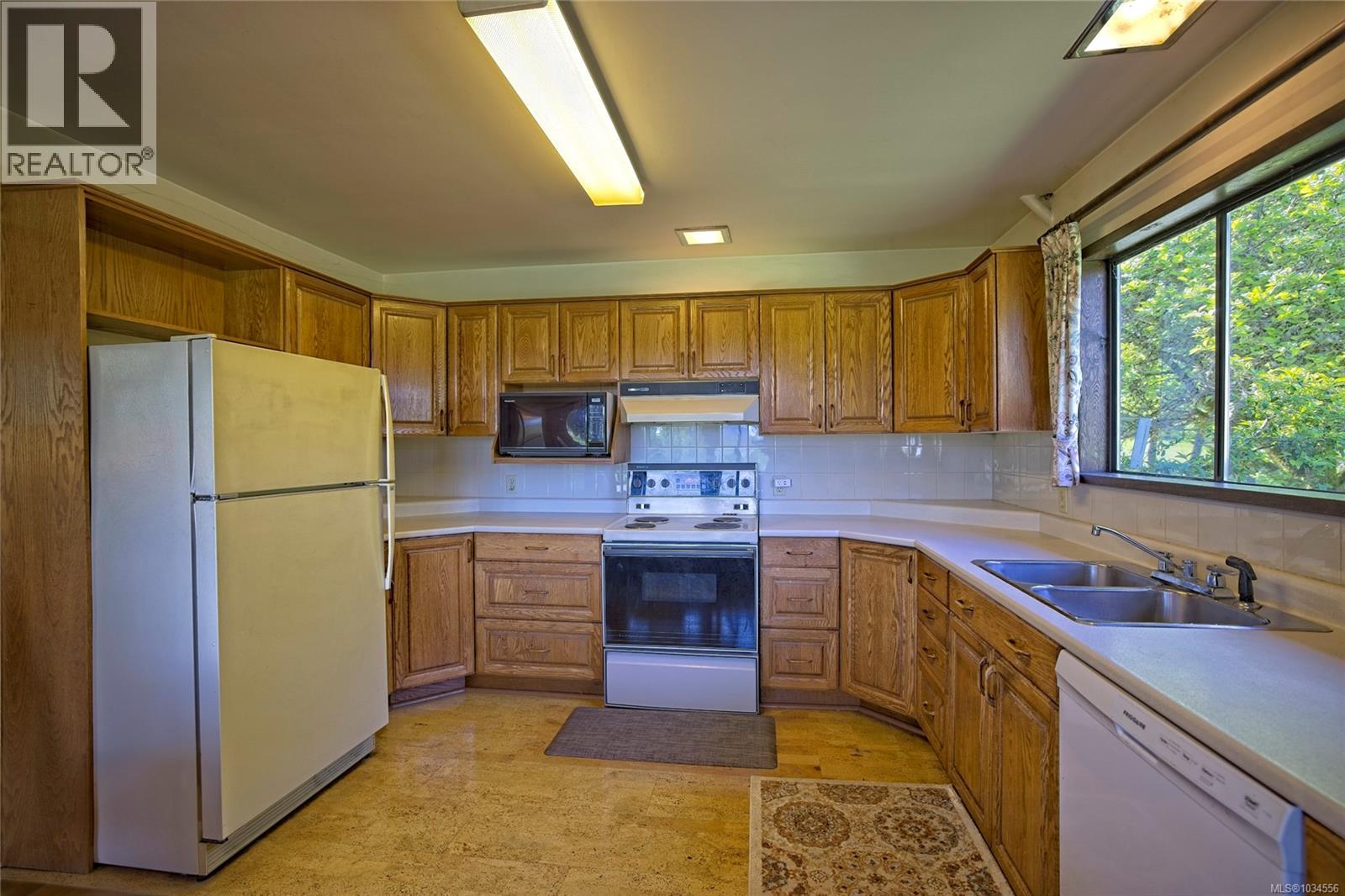 144 Hedger Rd Property Photo 37