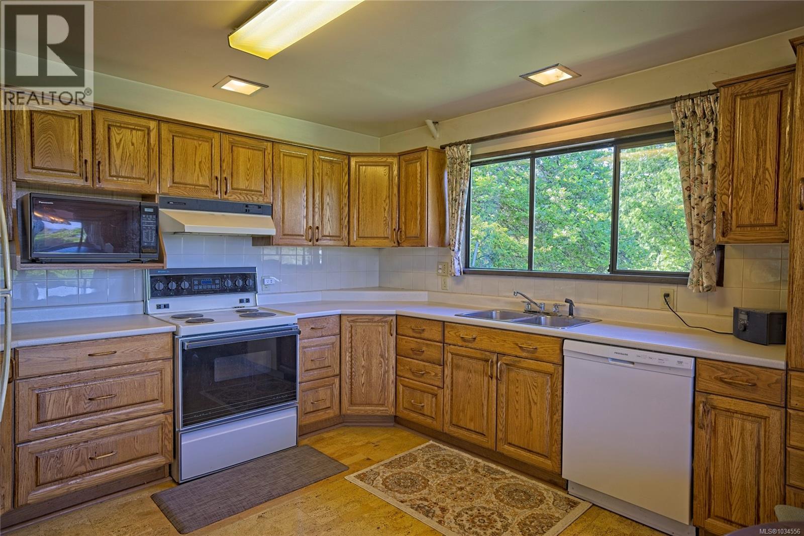 144 Hedger Rd Property Photo 38