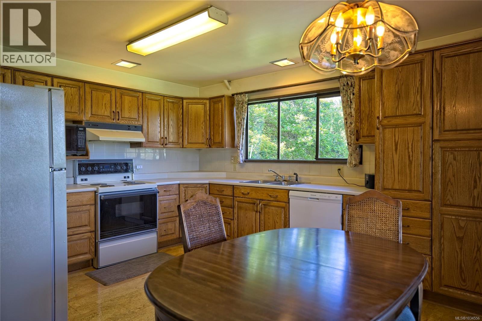 144 Hedger Rd Property Photo 42