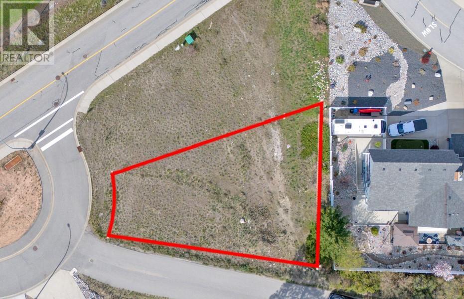 711 Pineview Road Property Photo 1