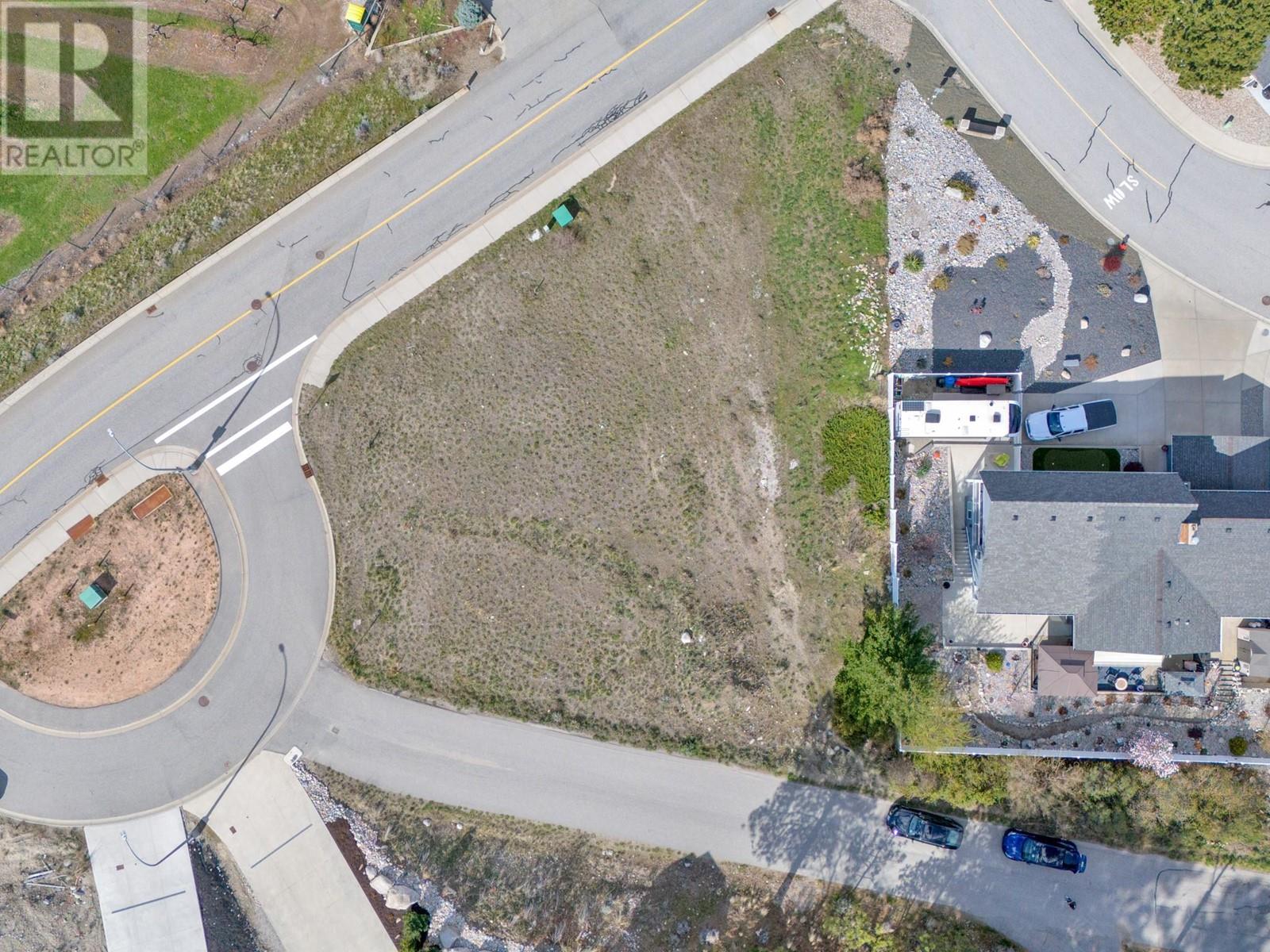 711 Pineview Road Property Photo 3