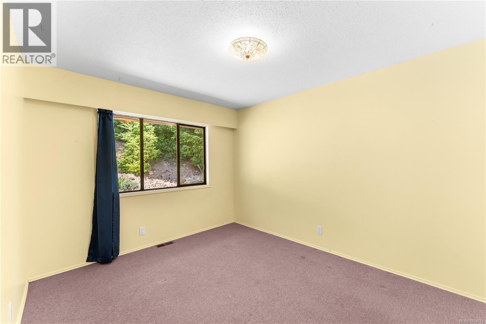 9871 Youbou Rd Property Photo 22