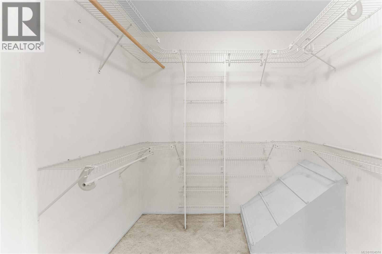 9871 Youbou Rd Property Photo 28