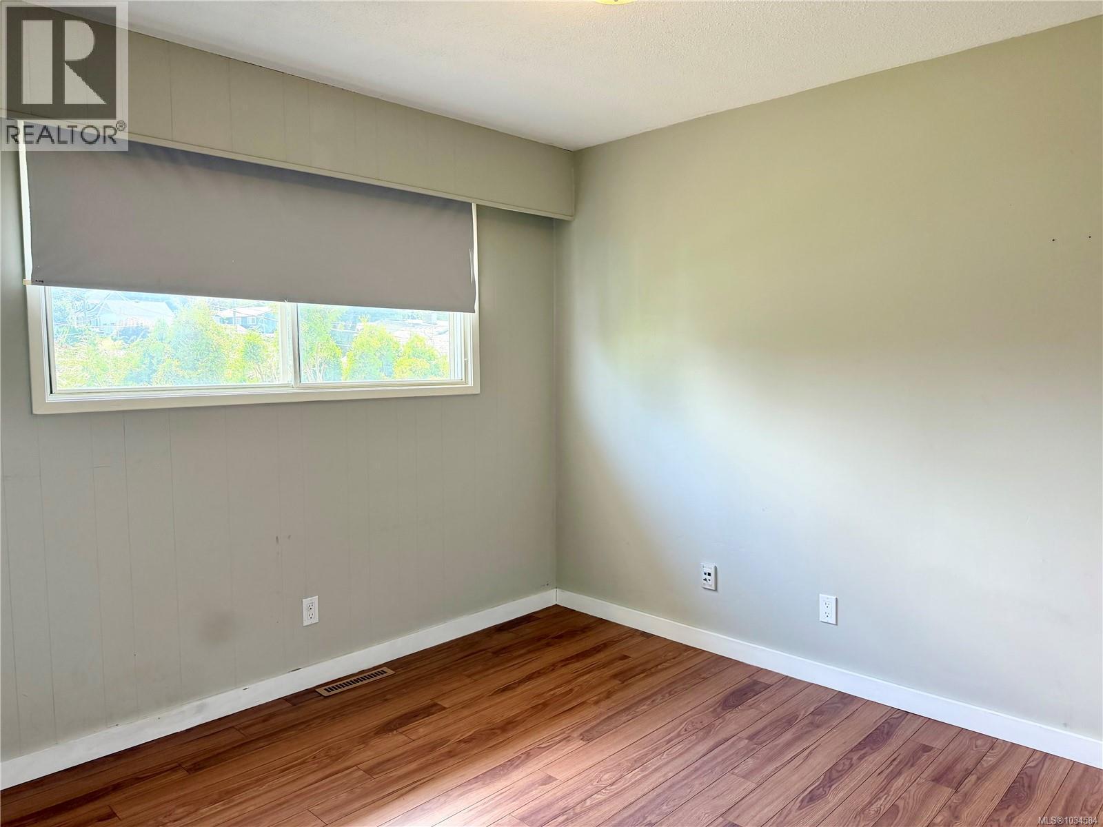 1820 Treelane Rd Property Photo 14