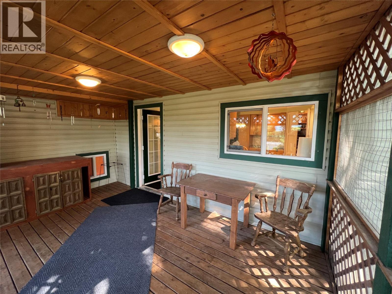 1121 Erickson Road Property Photo 3