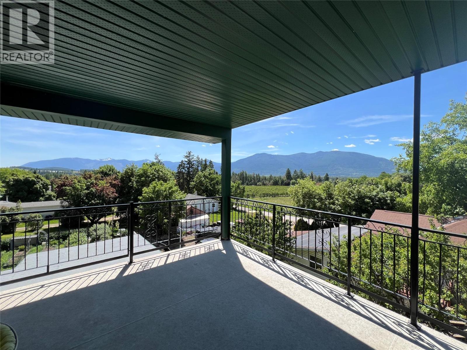 1121 Erickson Road Property Photo 6