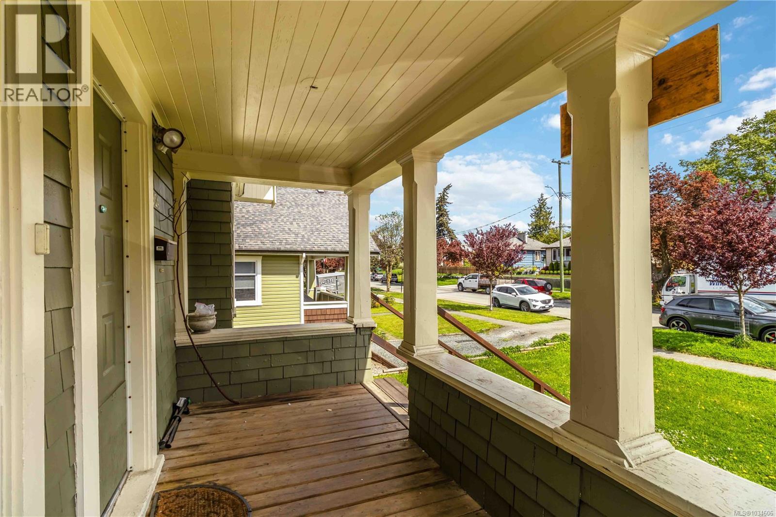 3124 Glasgow St Property Photo 5