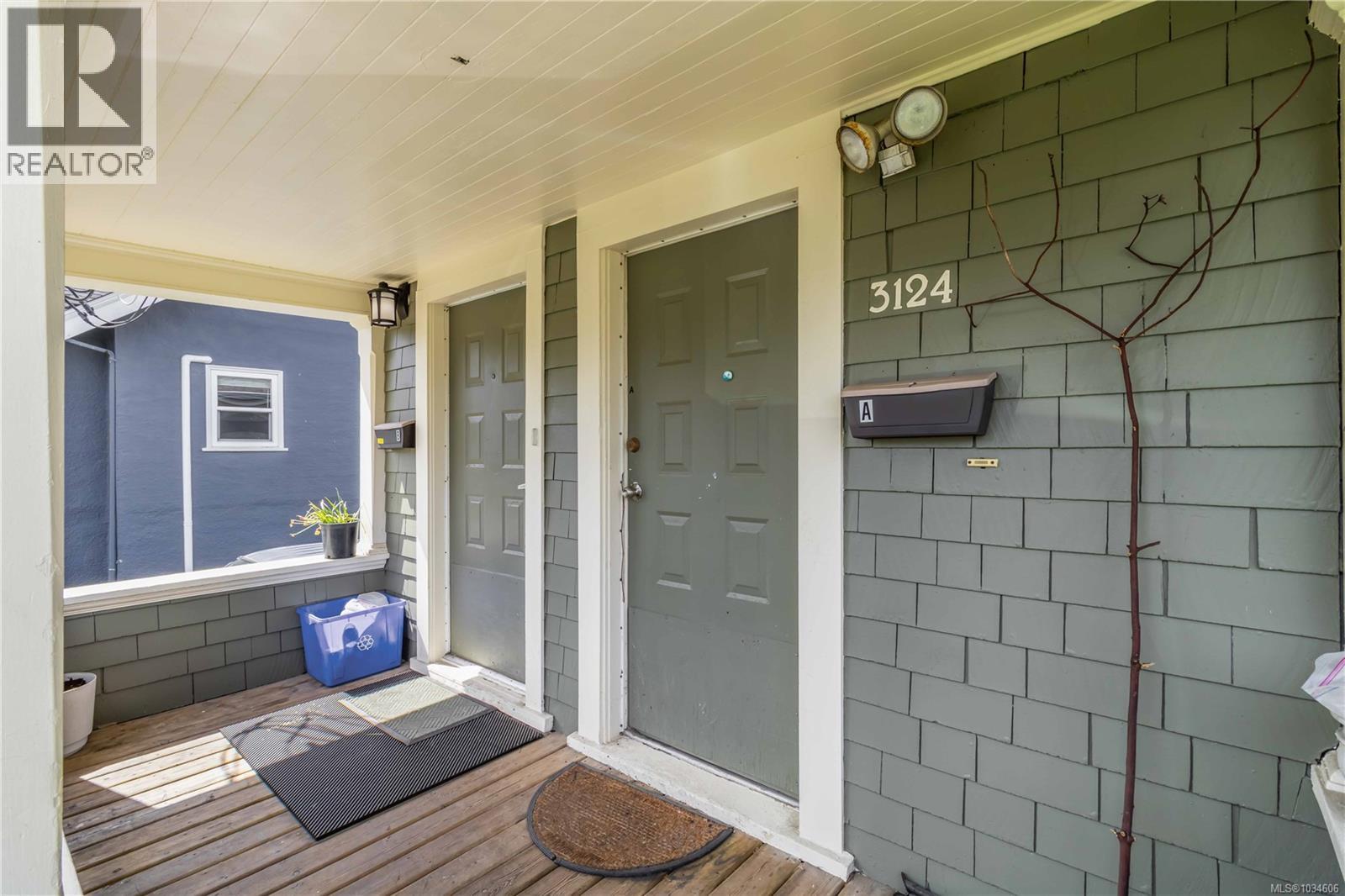 3124 Glasgow St Property Photo 6