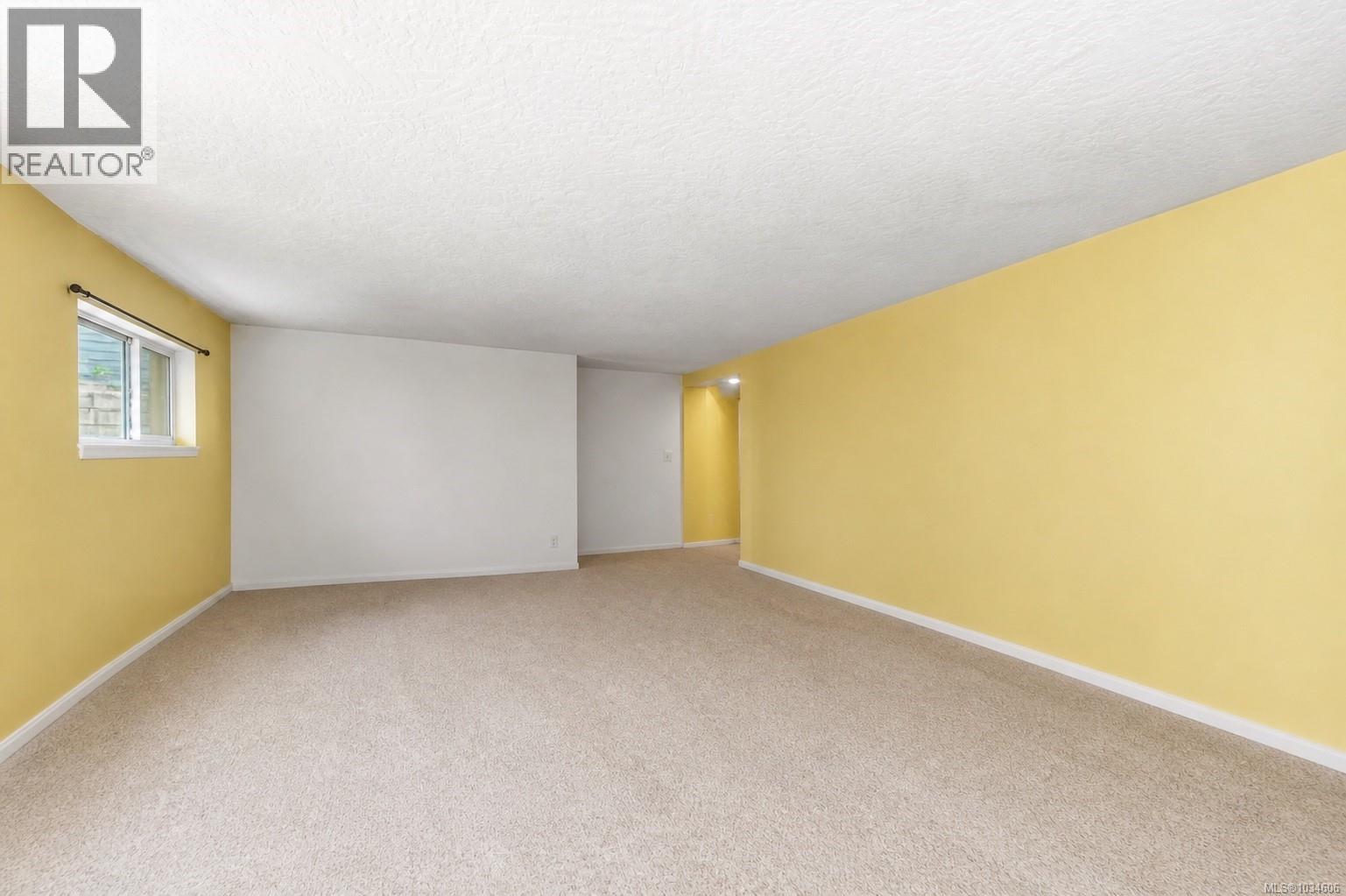 3124 Glasgow St Property Photo 9