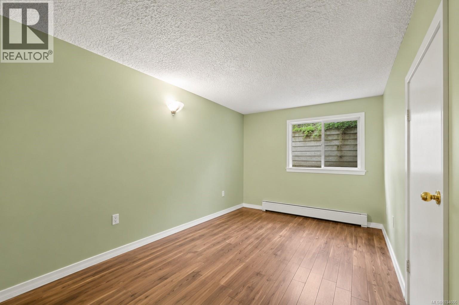 3124 Glasgow St Property Photo 10