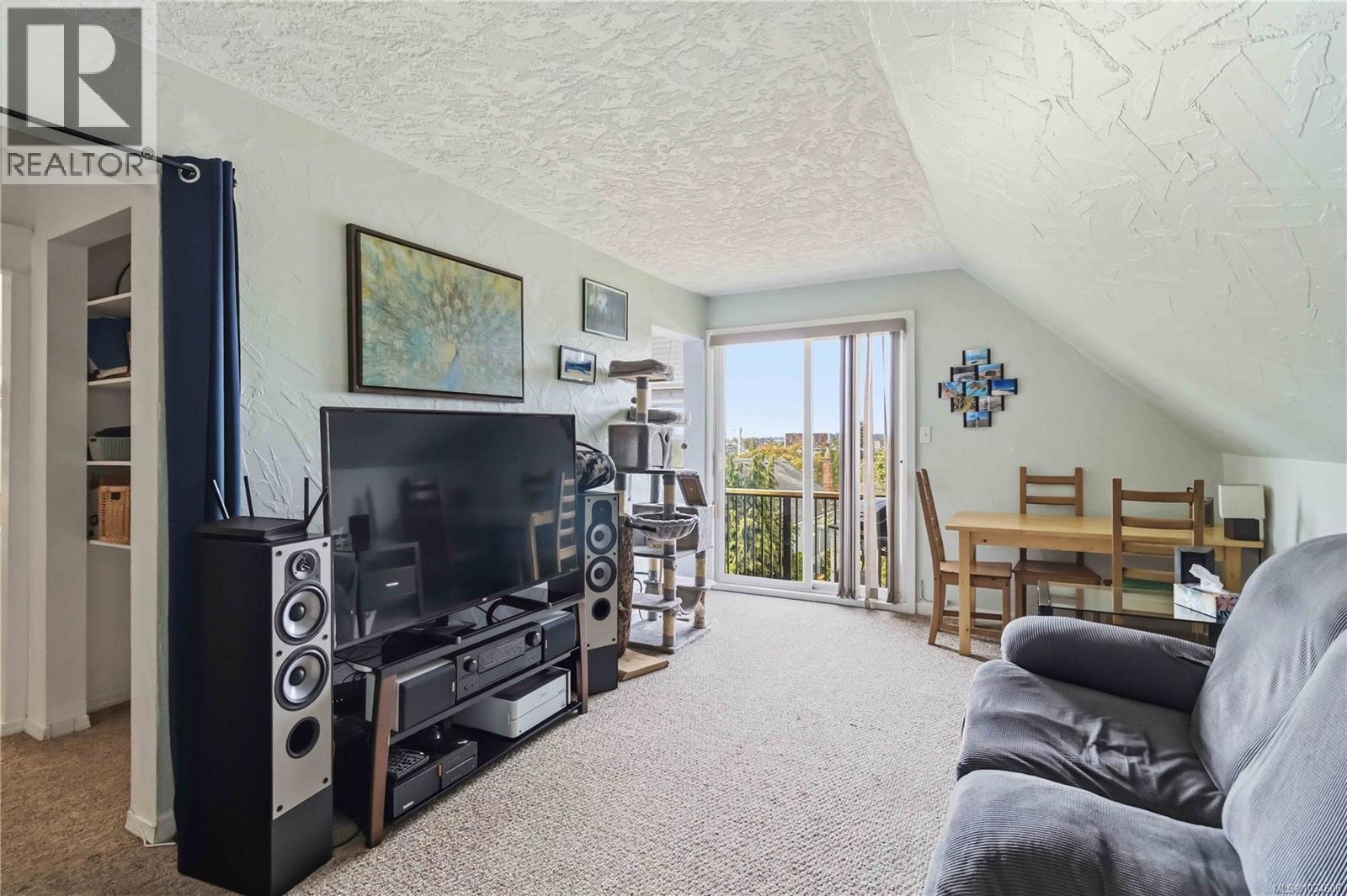 3124 Glasgow St Property Photo 11