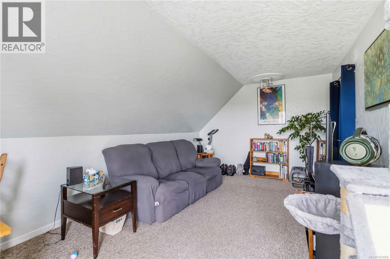 3124 Glasgow St Property Photo 12