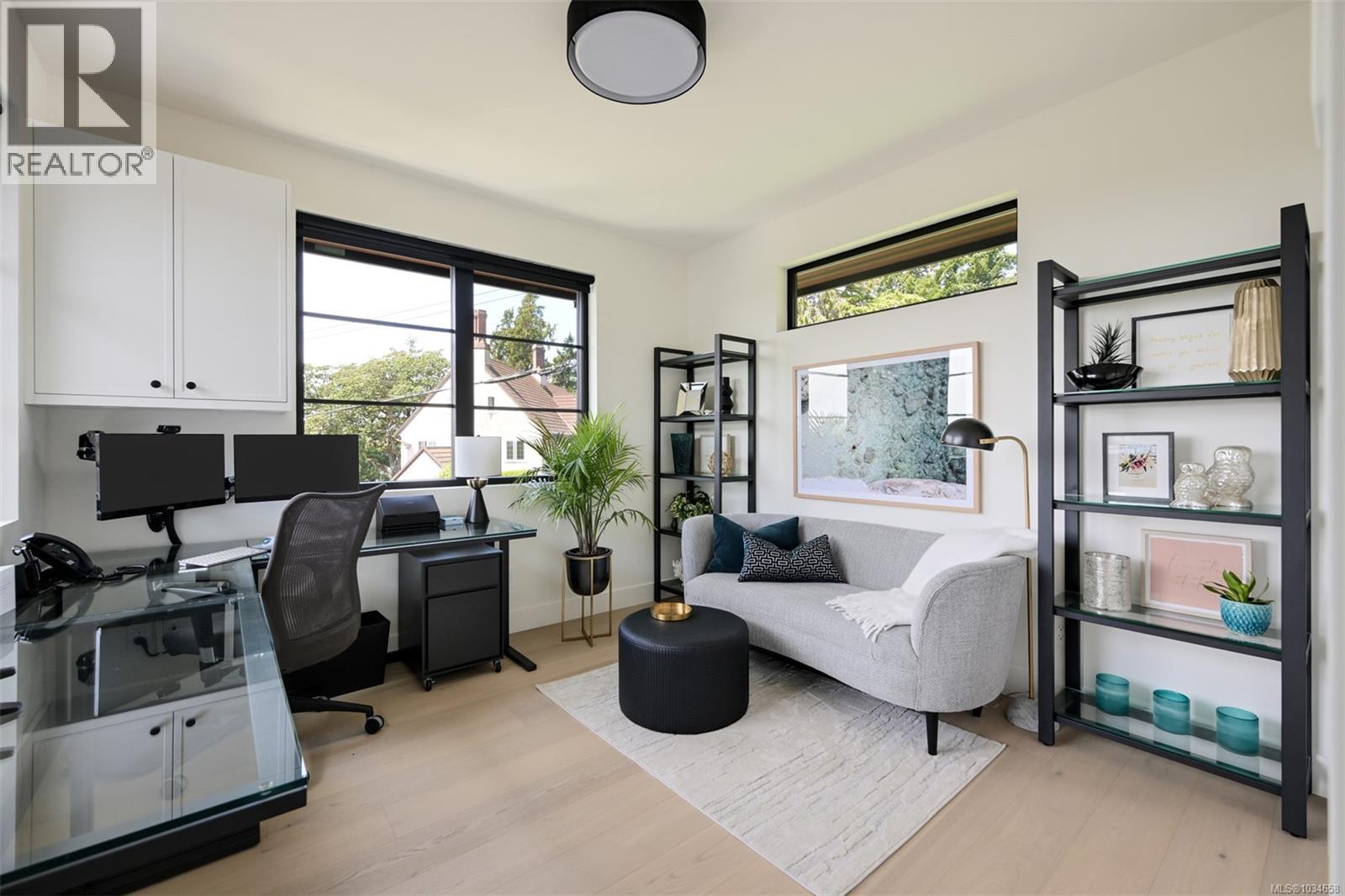 717 Robleda Cres Property Photo 54