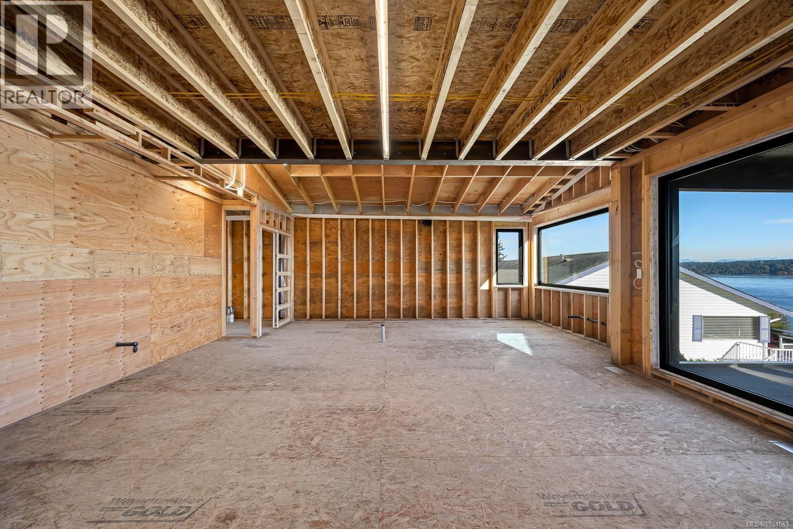 89 Murphy St S Property Photo 9