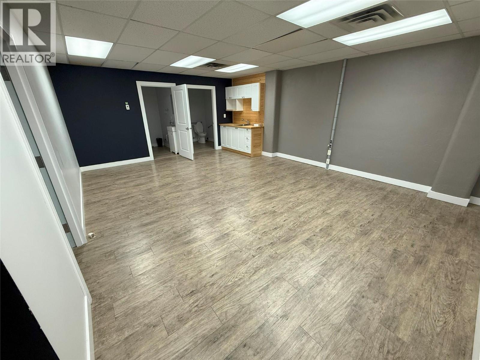 2601 6 Highway Unit# 8b Property Photo 4