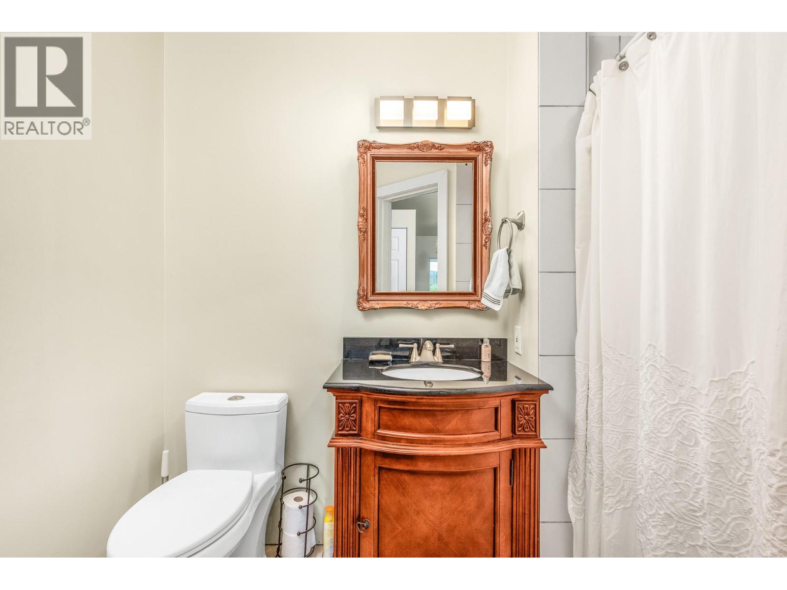 4 Hollingsworth Road Property Photo 33