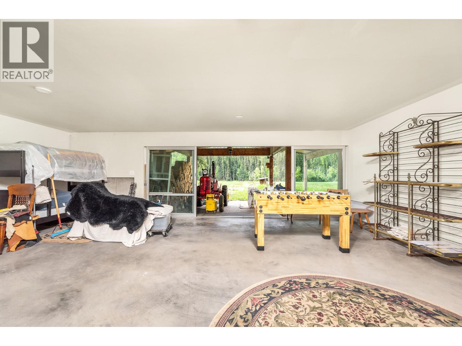 4 Hollingsworth Road Property Photo 40