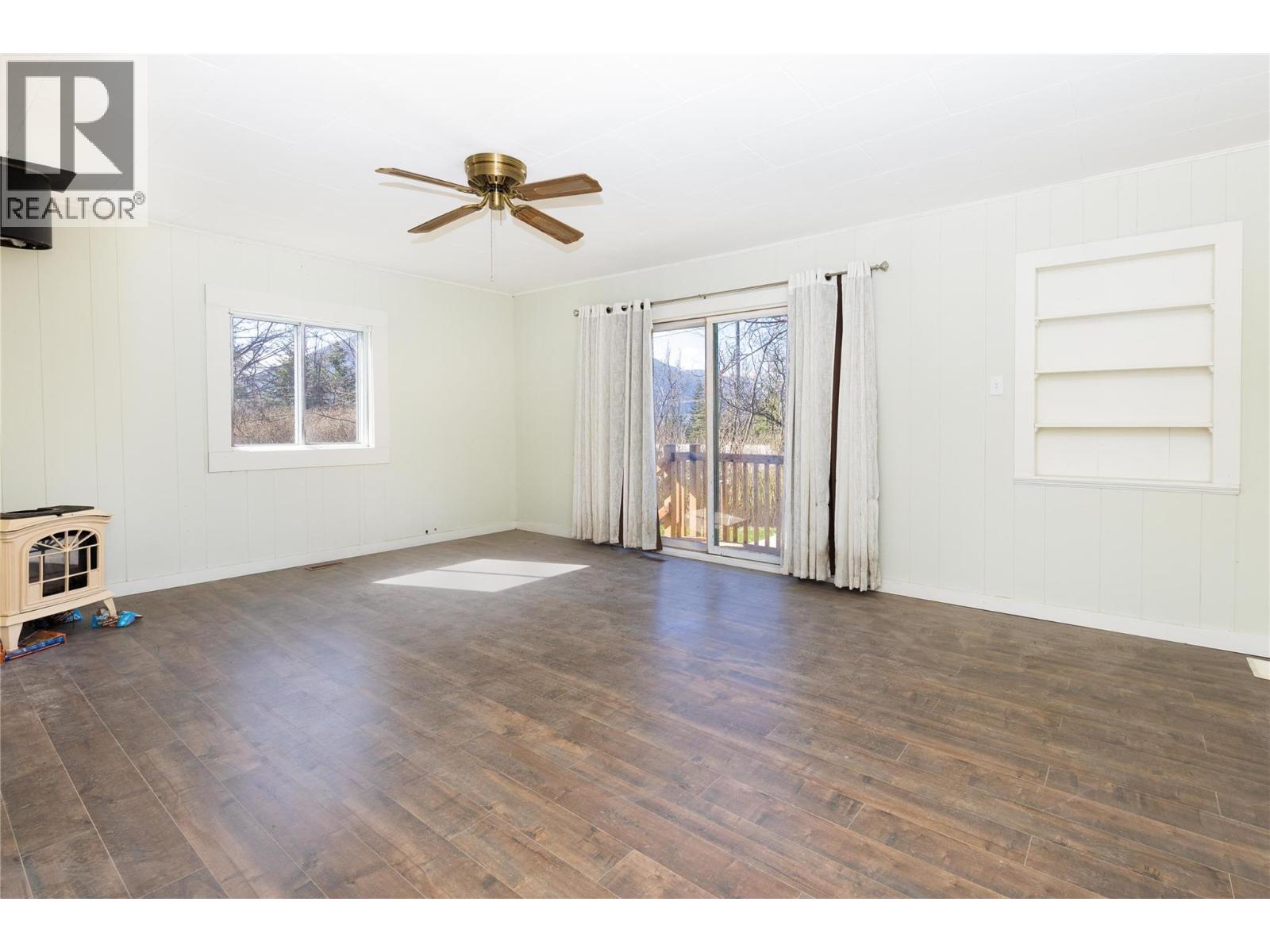 4251 Mikkelson Frontage Road Property Photo 6