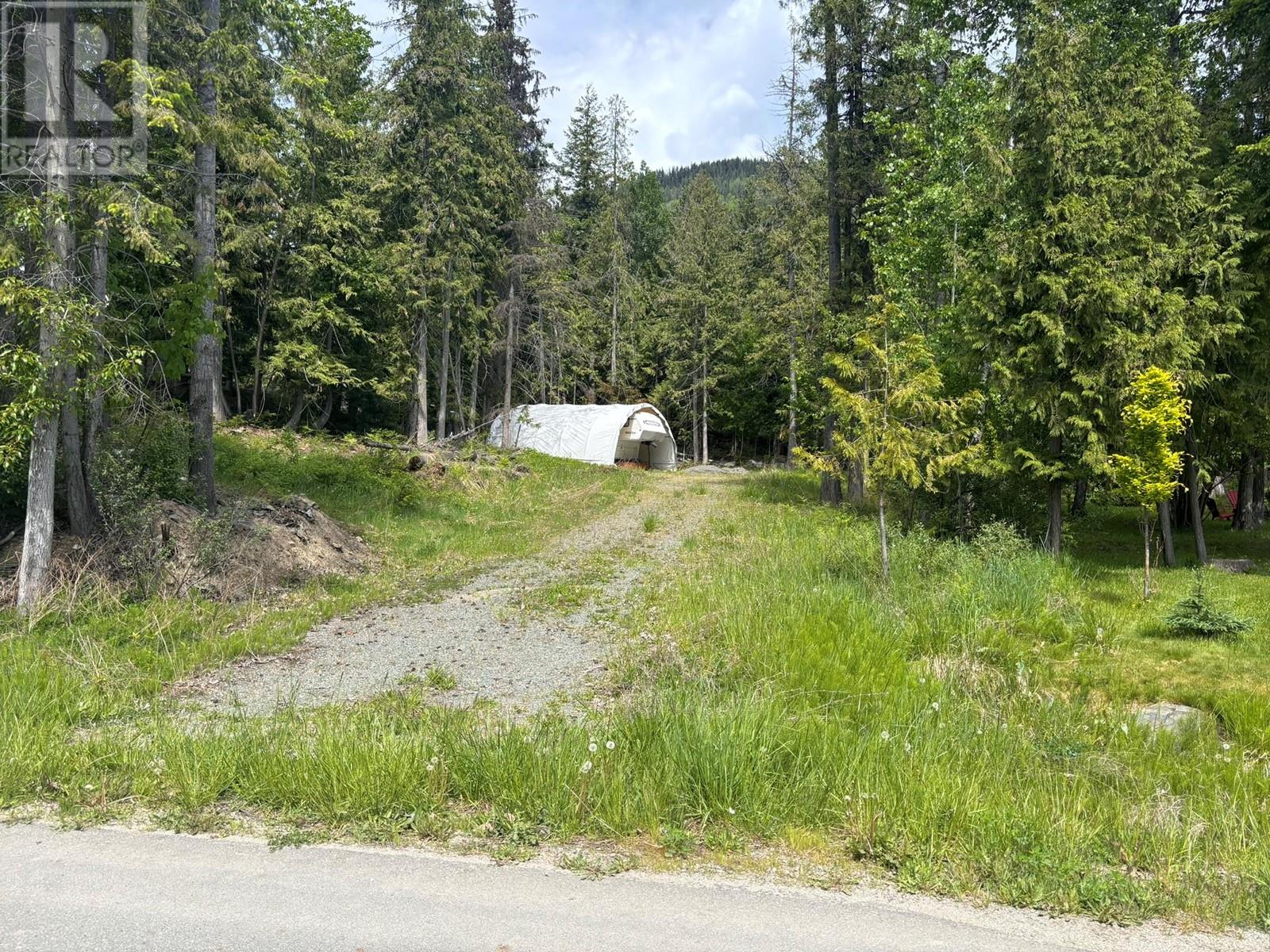 7399 Estate Drive Property Photo