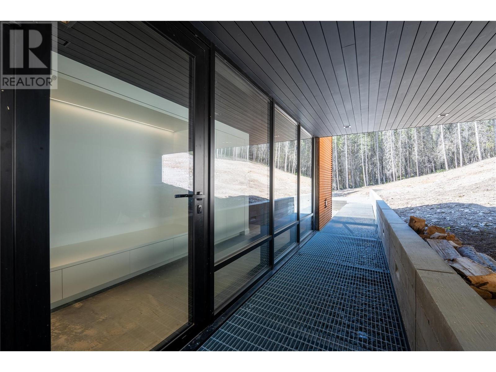 2060 Mcmurdo Road Property Photo 13