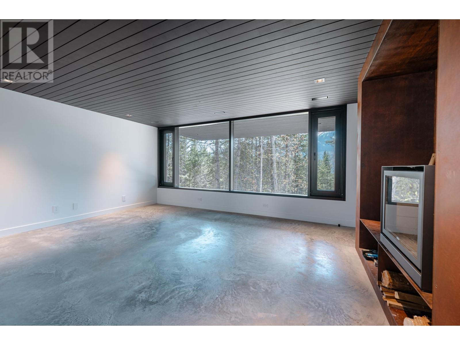 2060 Mcmurdo Road Property Photo 15