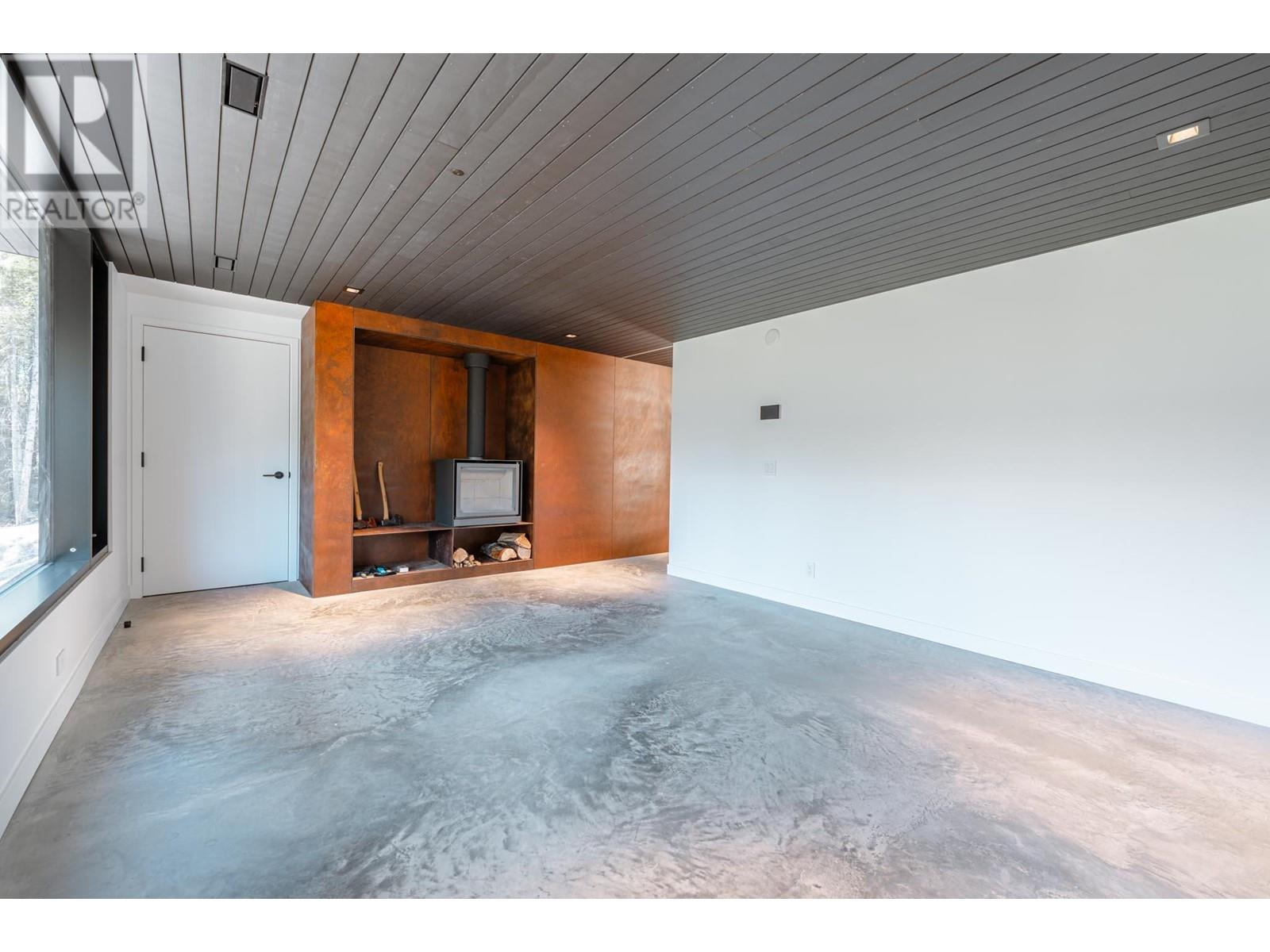 2060 Mcmurdo Road Property Photo 17