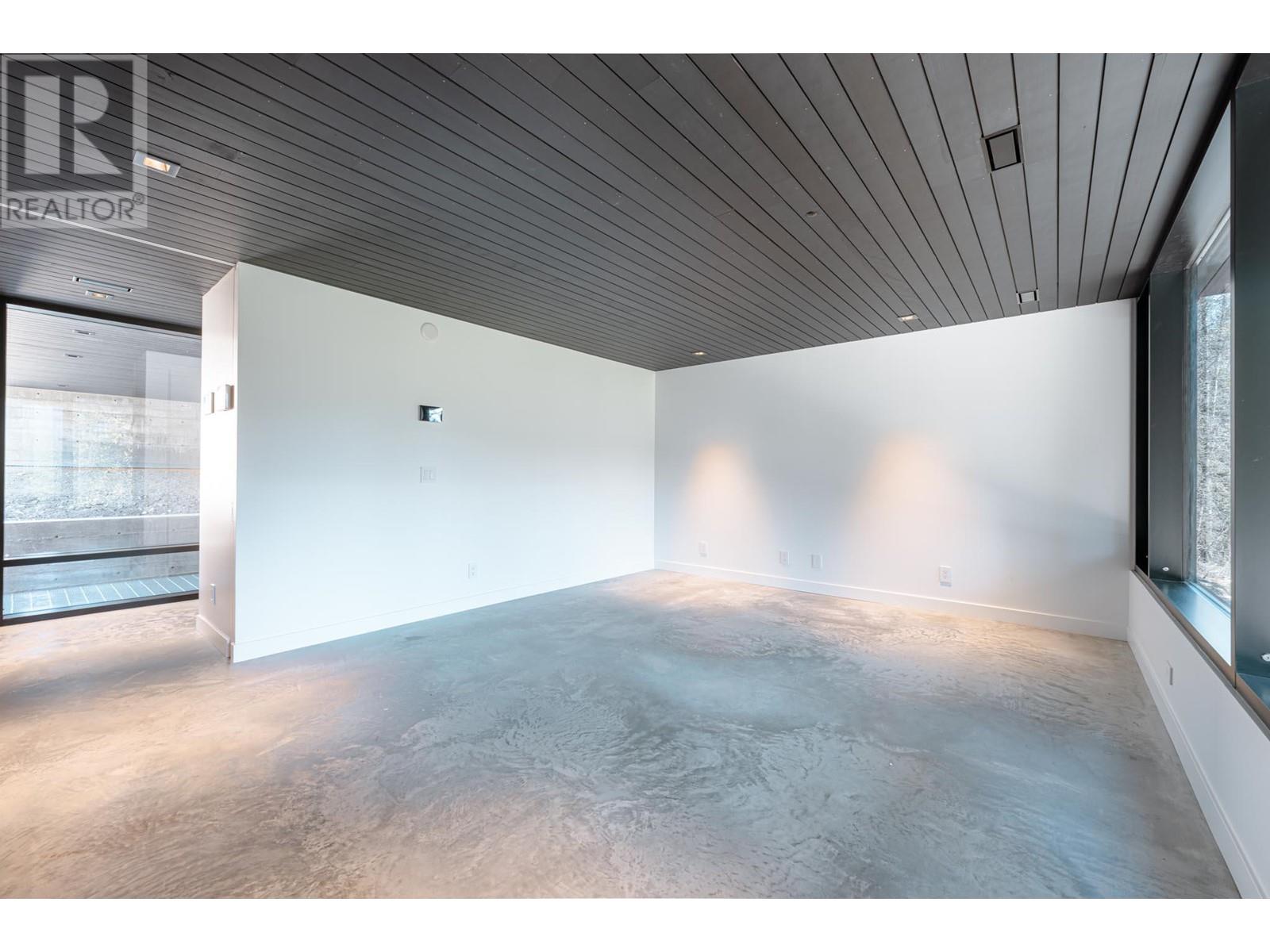 2060 Mcmurdo Road Property Photo 18