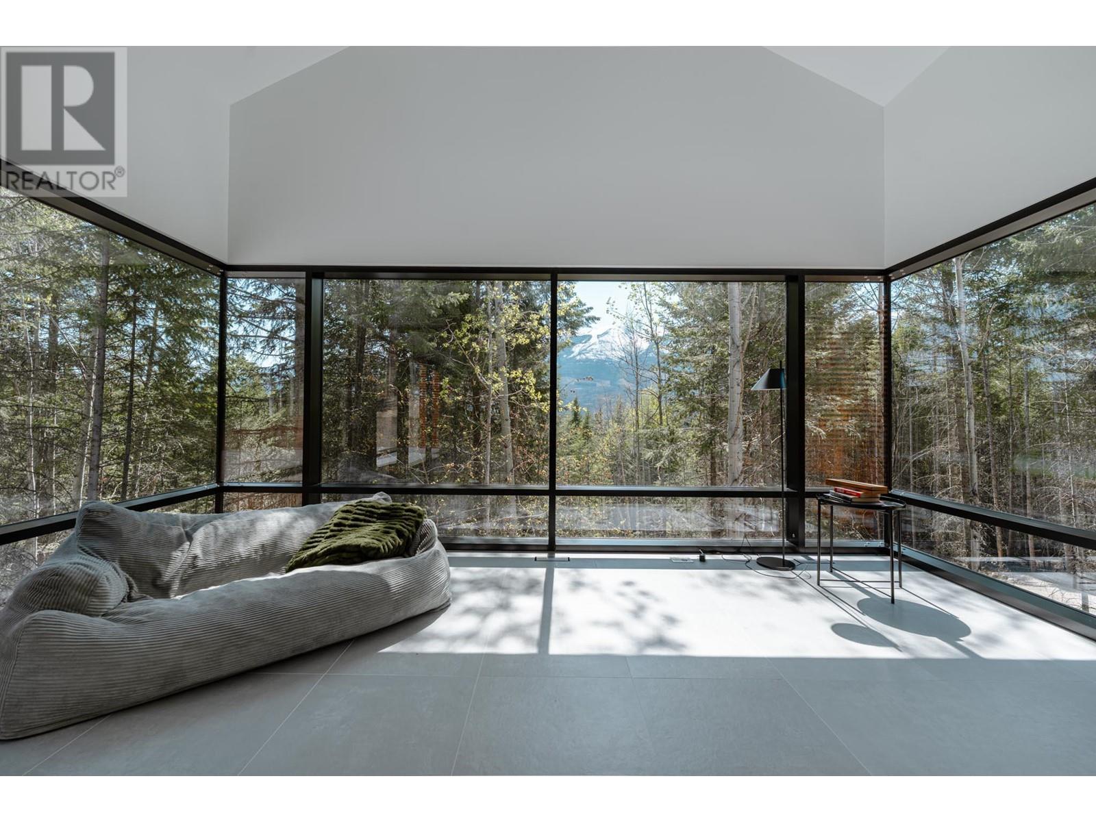 2060 Mcmurdo Road Property Photo 36