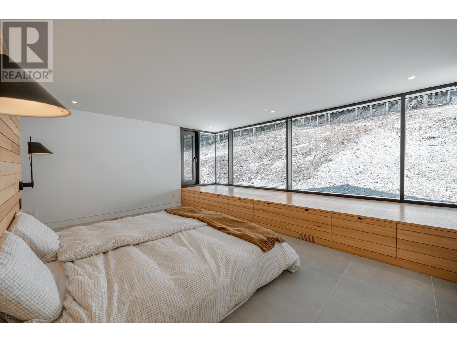 2060 Mcmurdo Road Property Photo 44