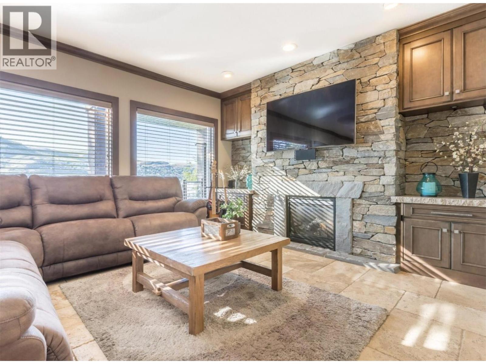 15010 & 15020 Tamarack Drive Property Photo 8