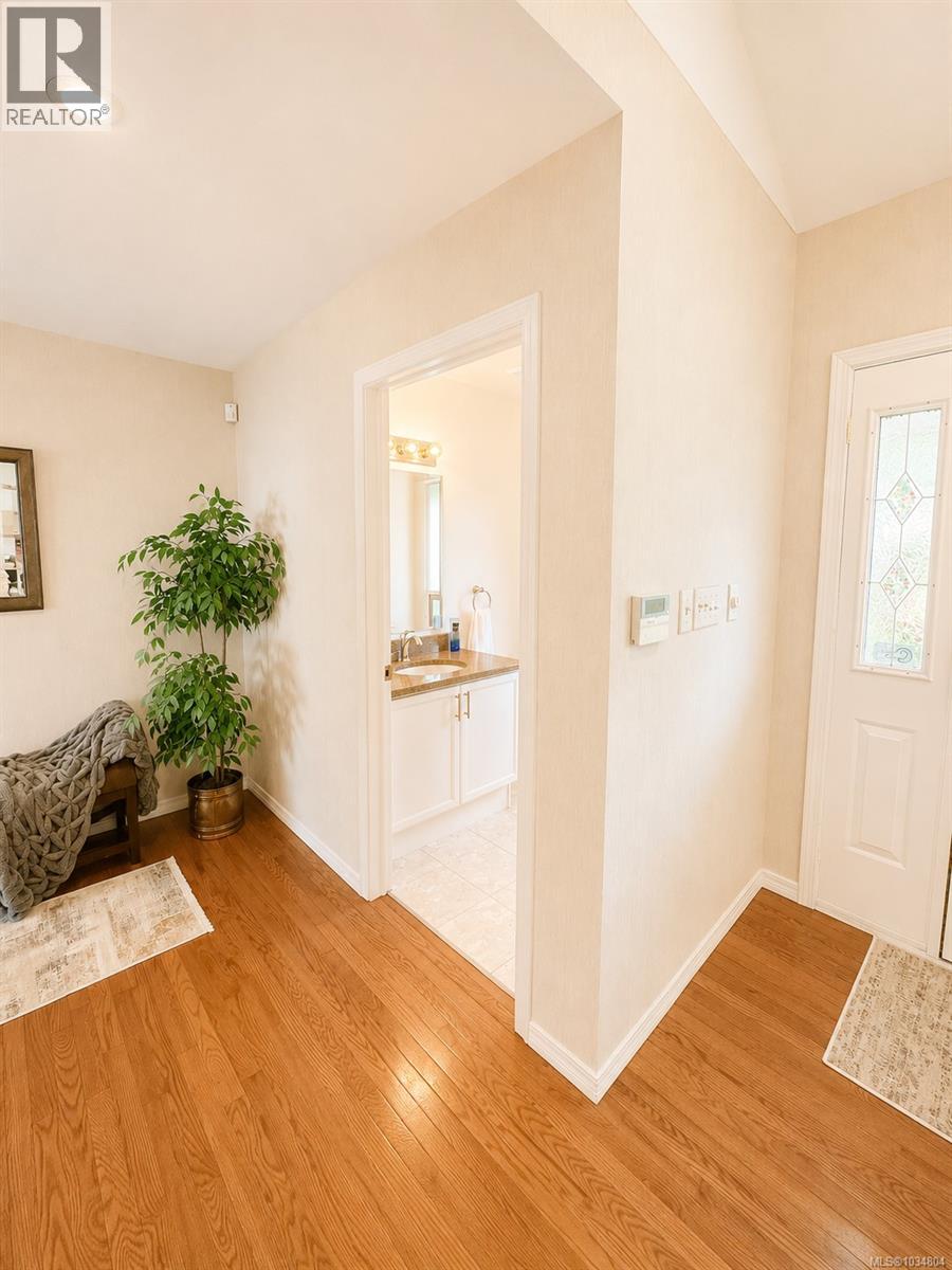 3639 Farnsworth Rd Property Photo 10