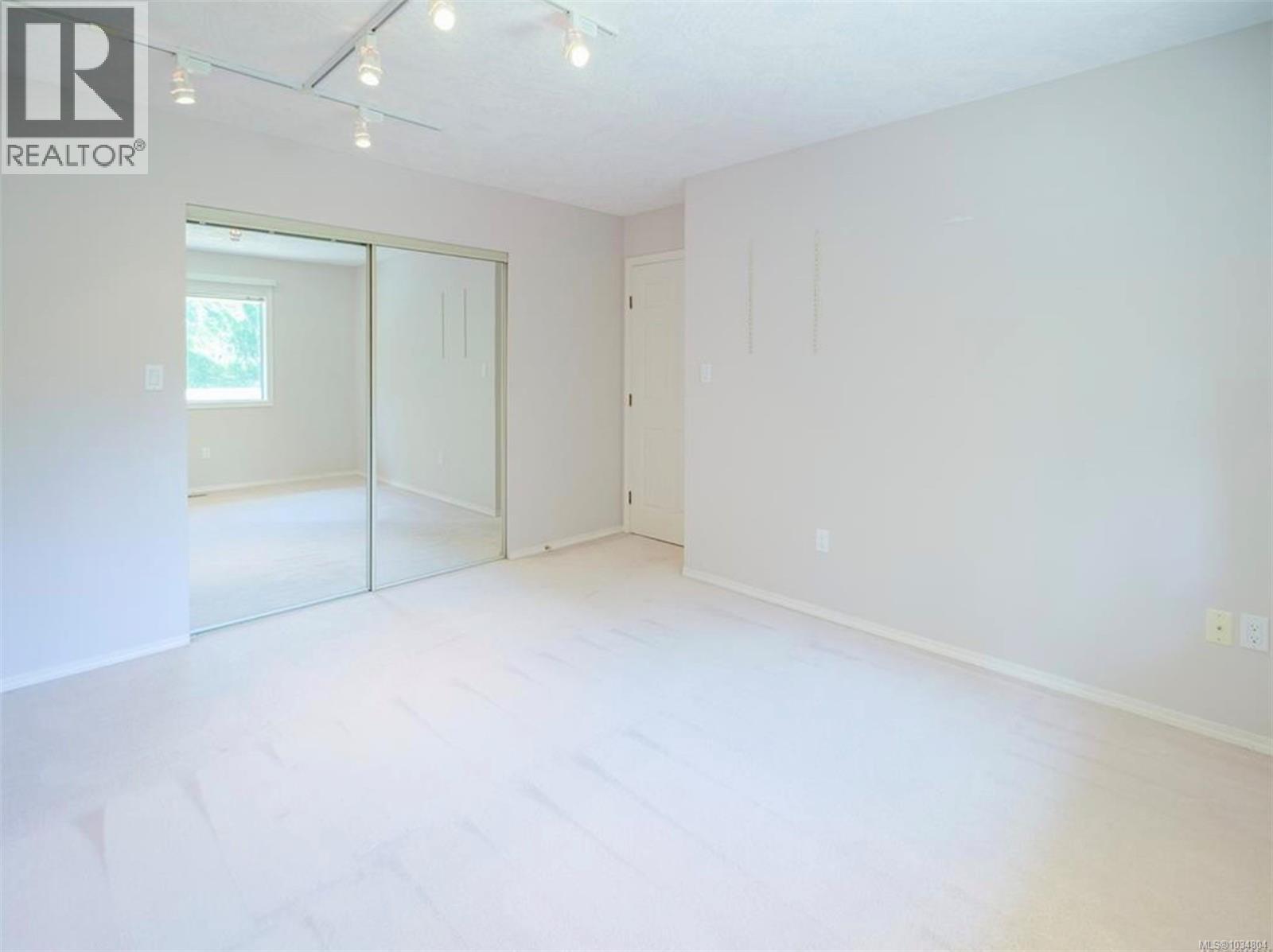 3639 Farnsworth Rd Property Photo 40