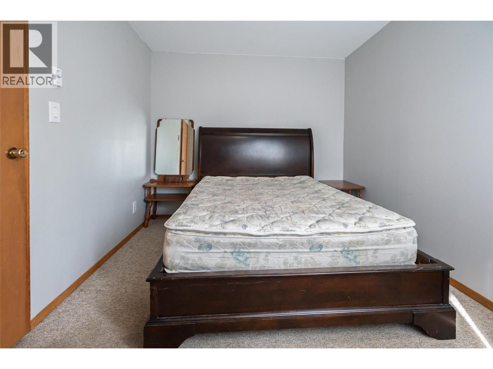 920 Nelson Avenue Property Photo 35