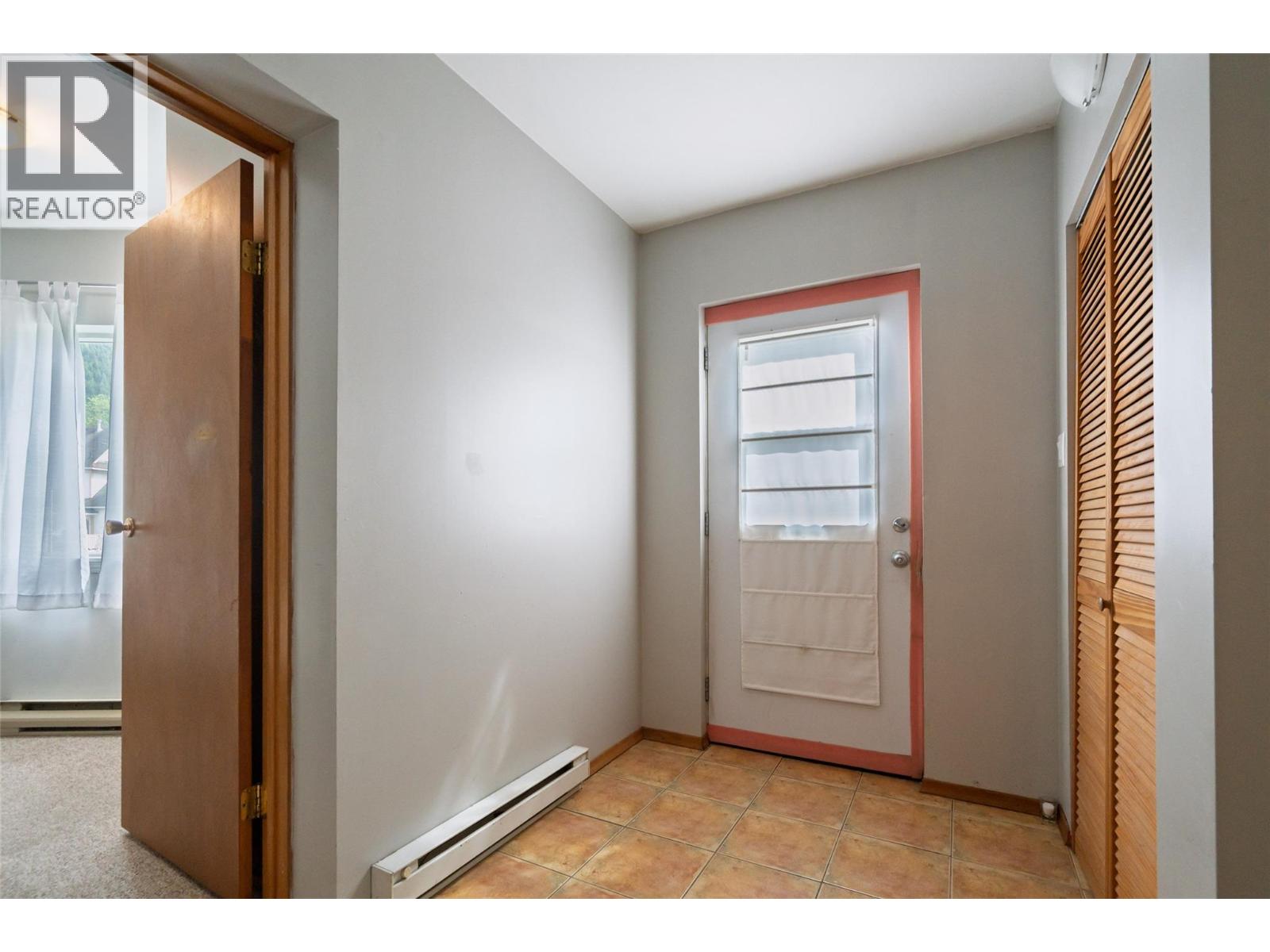920 Nelson Avenue Property Photo 36