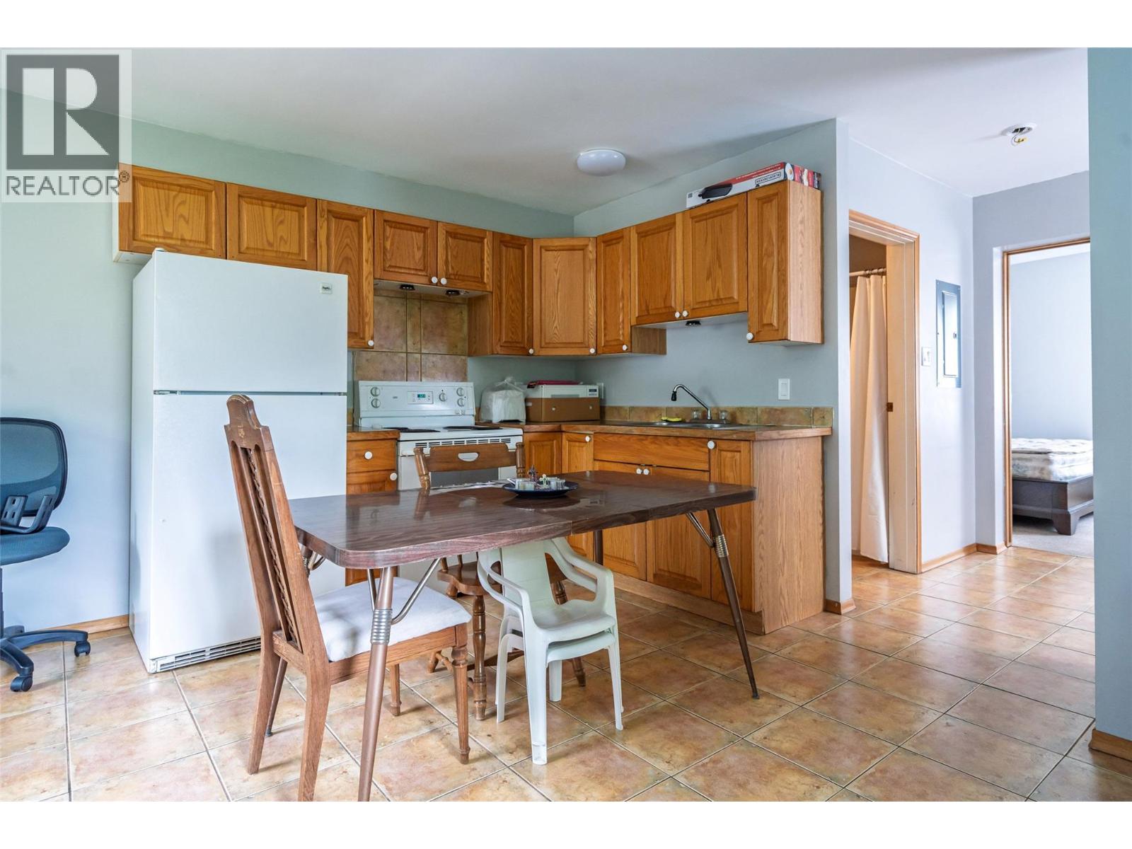 920 Nelson Avenue Property Photo 39