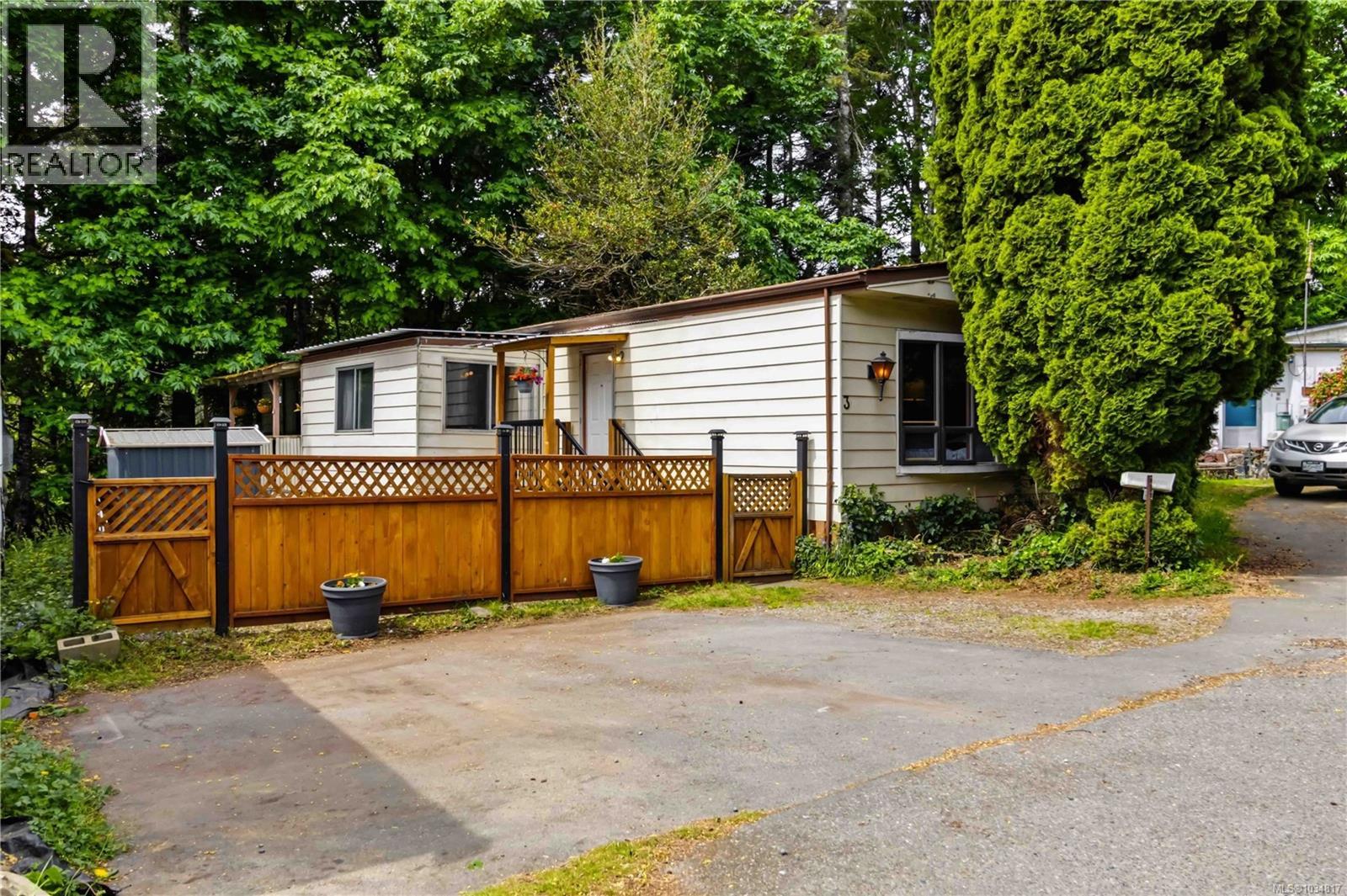 3 2670 Sooke River Rd